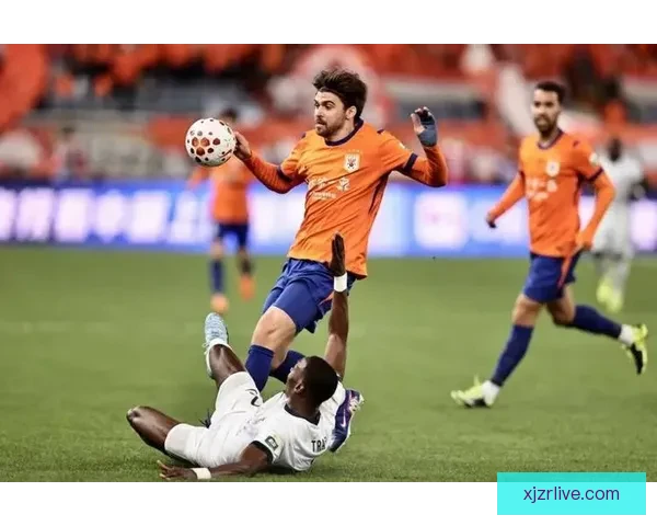 中超英博客场2-1逆转泰山 马莱莱双响瓦科破门助队连胜